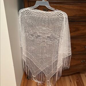 Chic White Lace Fringe Wrap